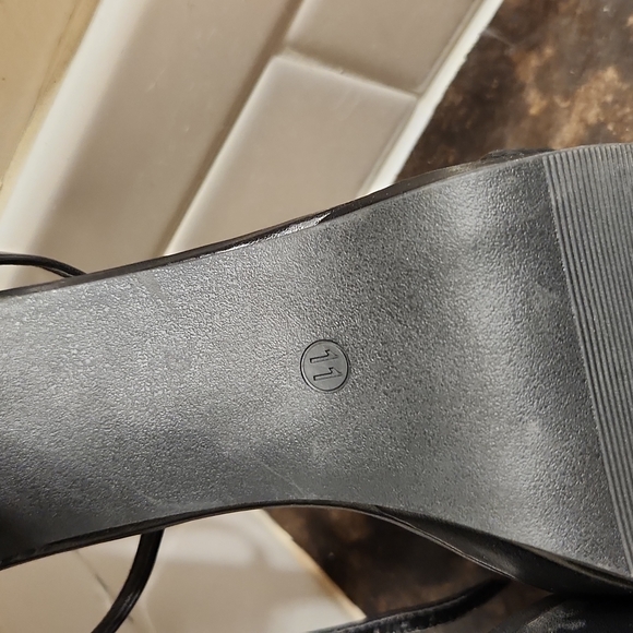 Rampage strappy heels - Picture 6 of 9